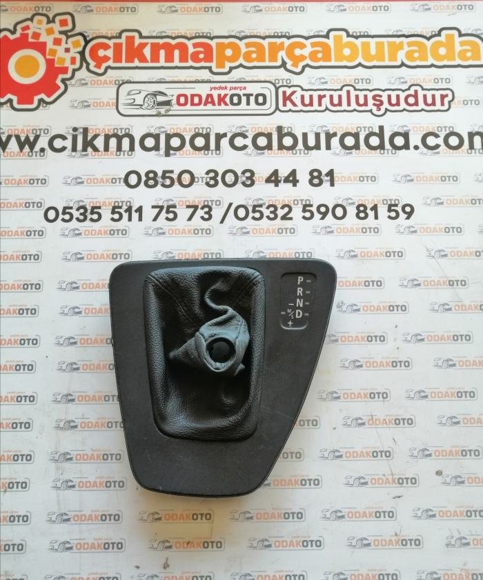 7 155 646 BMW 3 E90/E91 Çıkma Vites Kolu Kaplaması Deri