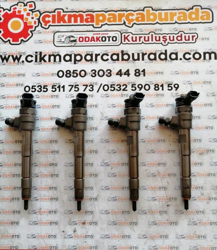 0445110 800 Renault Clio 1.5 DCİ (115 Bg) Çıkma Enjektör Orijinal