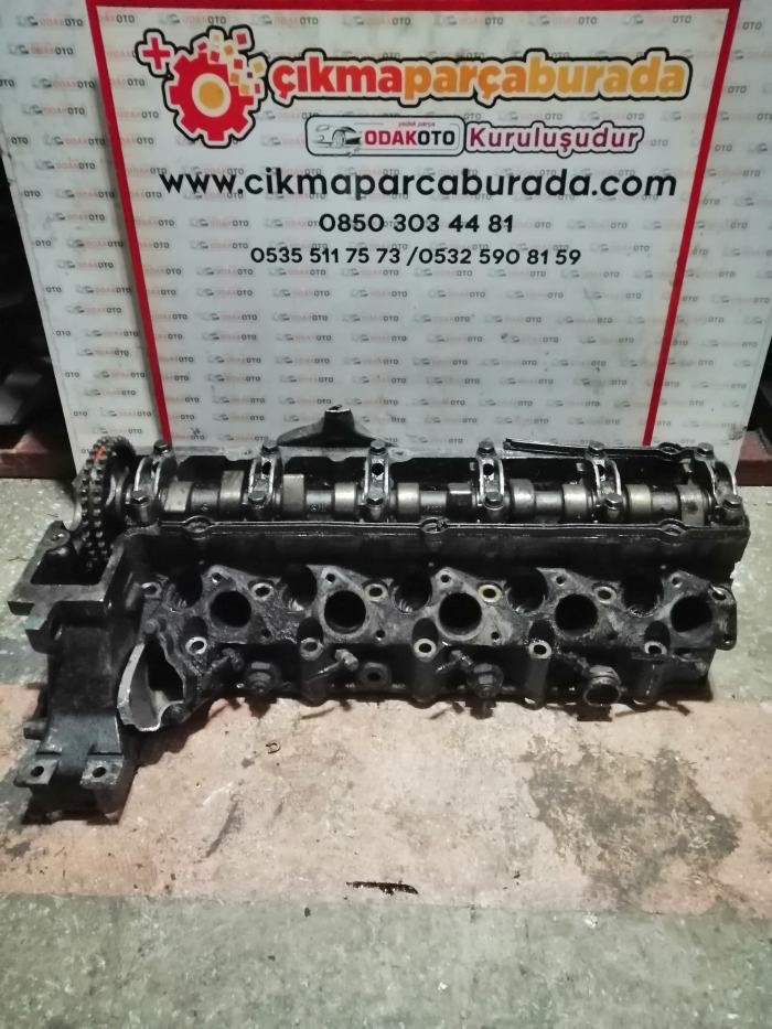 Mercedes 124 250d 5 Silindir Çıkma Silindir Kapak Orijinal